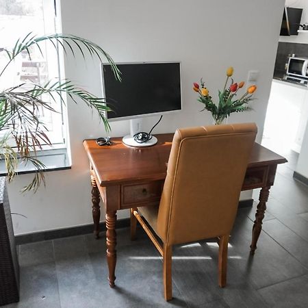 Neu Gebautes Apartment Mit Sonnenterasse In Der Naehe Vom Siebengebirge & Bonn Кёнигсвинтер Экстерьер фото