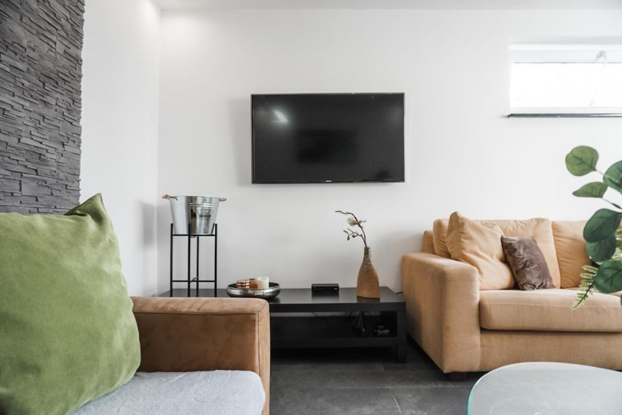 Neu Gebautes Apartment Mit Sonnenterasse In Der Naehe Vom Siebengebirge & Bonn Кёнигсвинтер Экстерьер фото